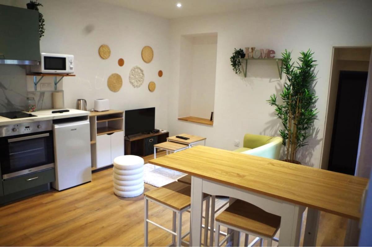 Urban Oasis, Appartement Chic Et Neuf ชาลง-ซูร์-ซอน ภายนอก รูปภาพ